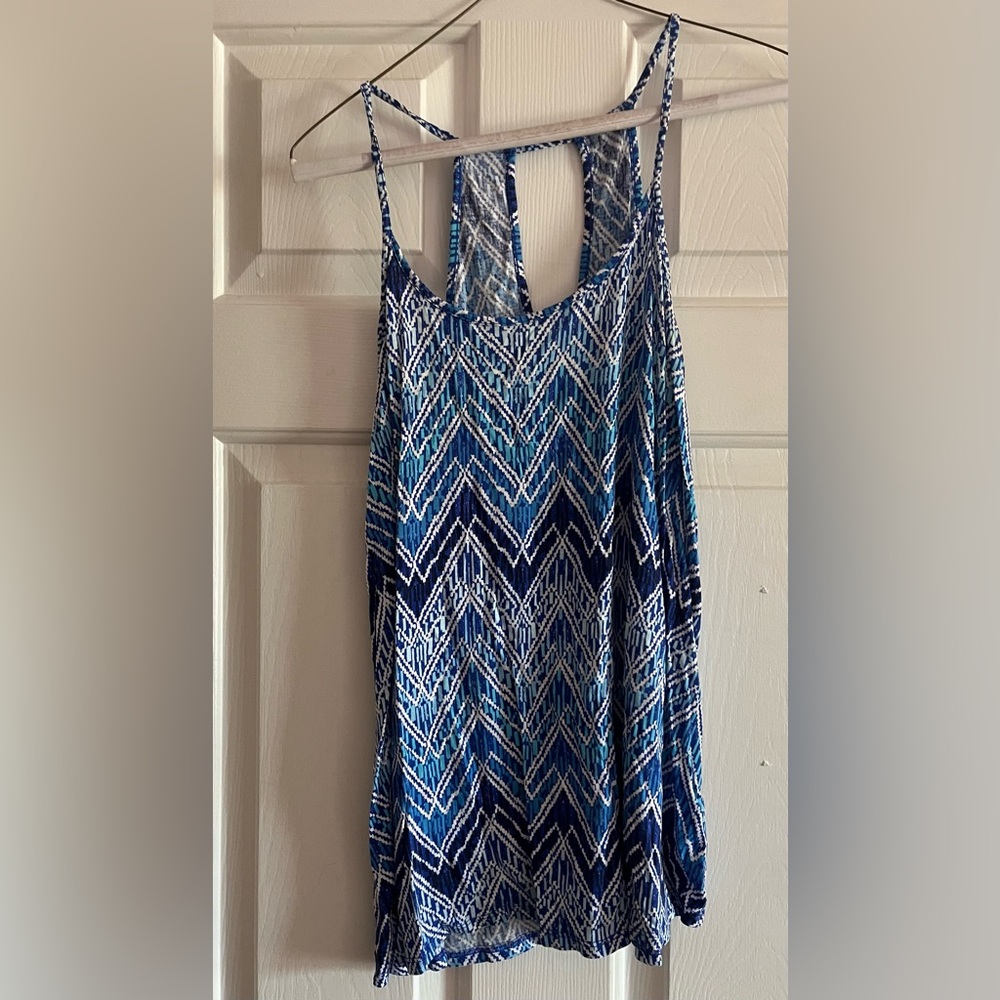 Women’s Old Navy Summer Top. Size Medium. Color Blue Multi